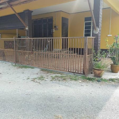 Rumah Tumpangan Di Kuala Terengganu, Terengganu Homestay D Exteriör bild
