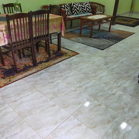 Rumah Tumpangan Di Kuala Terengganu, Terengganu Homestay D Exteriör bild