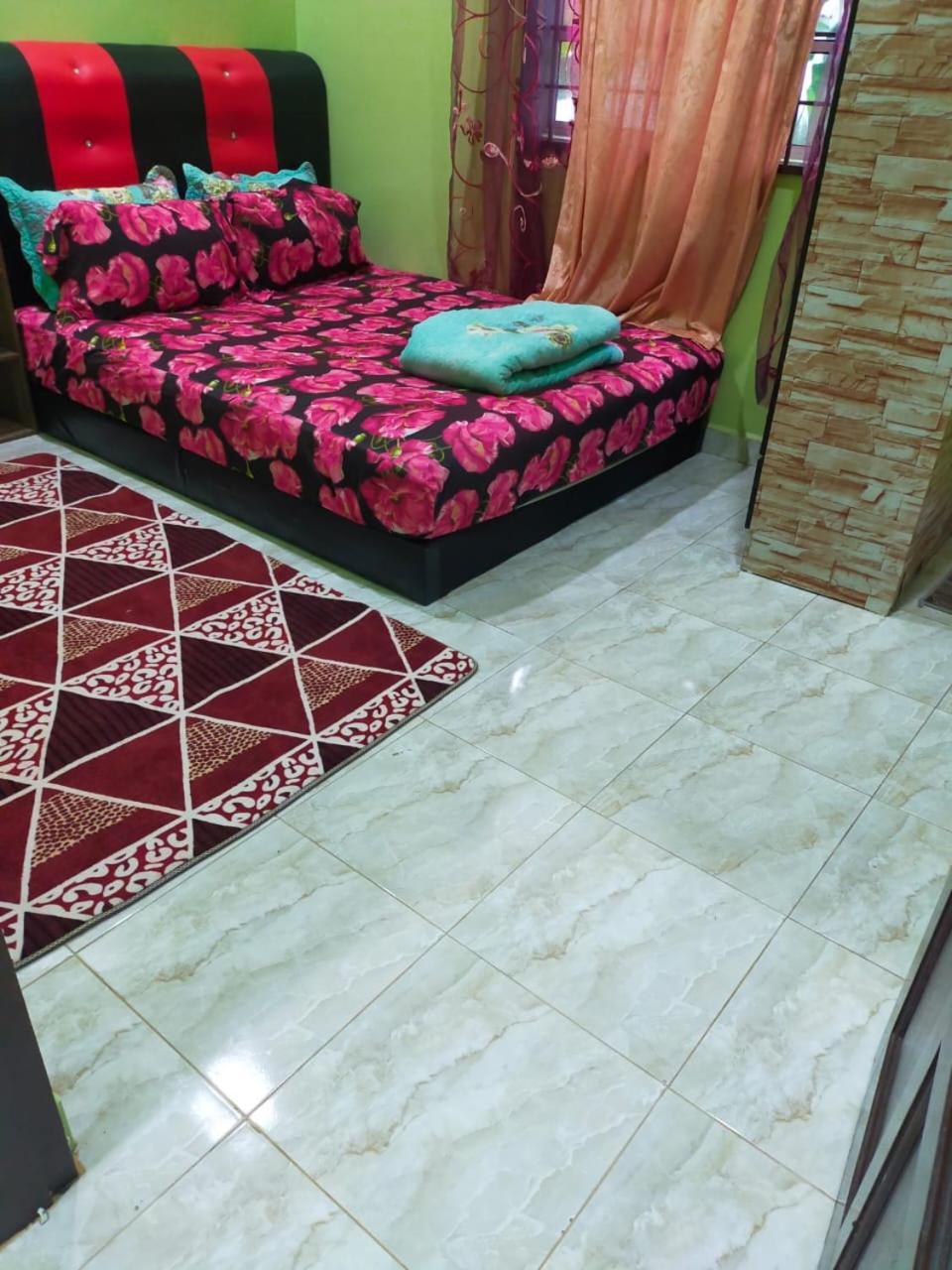 Rumah Tumpangan Di Kuala Terengganu, Terengganu Homestay D Exteriör bild