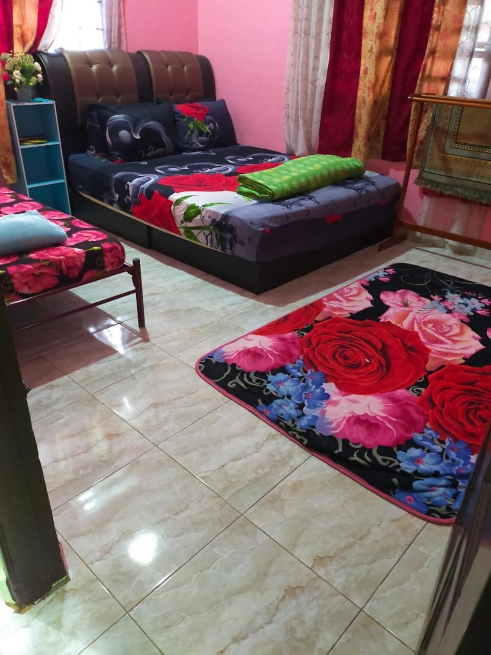 Rumah Tumpangan Di Kuala Terengganu, Terengganu Homestay D Exteriör bild